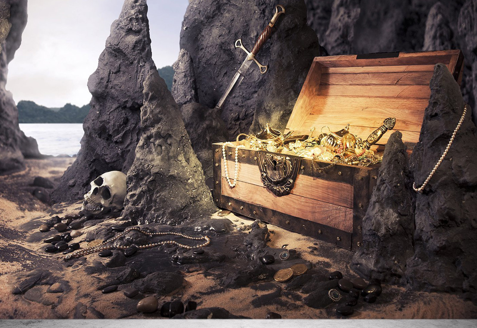 Фотообои детские - Сундук с золотом в пещере