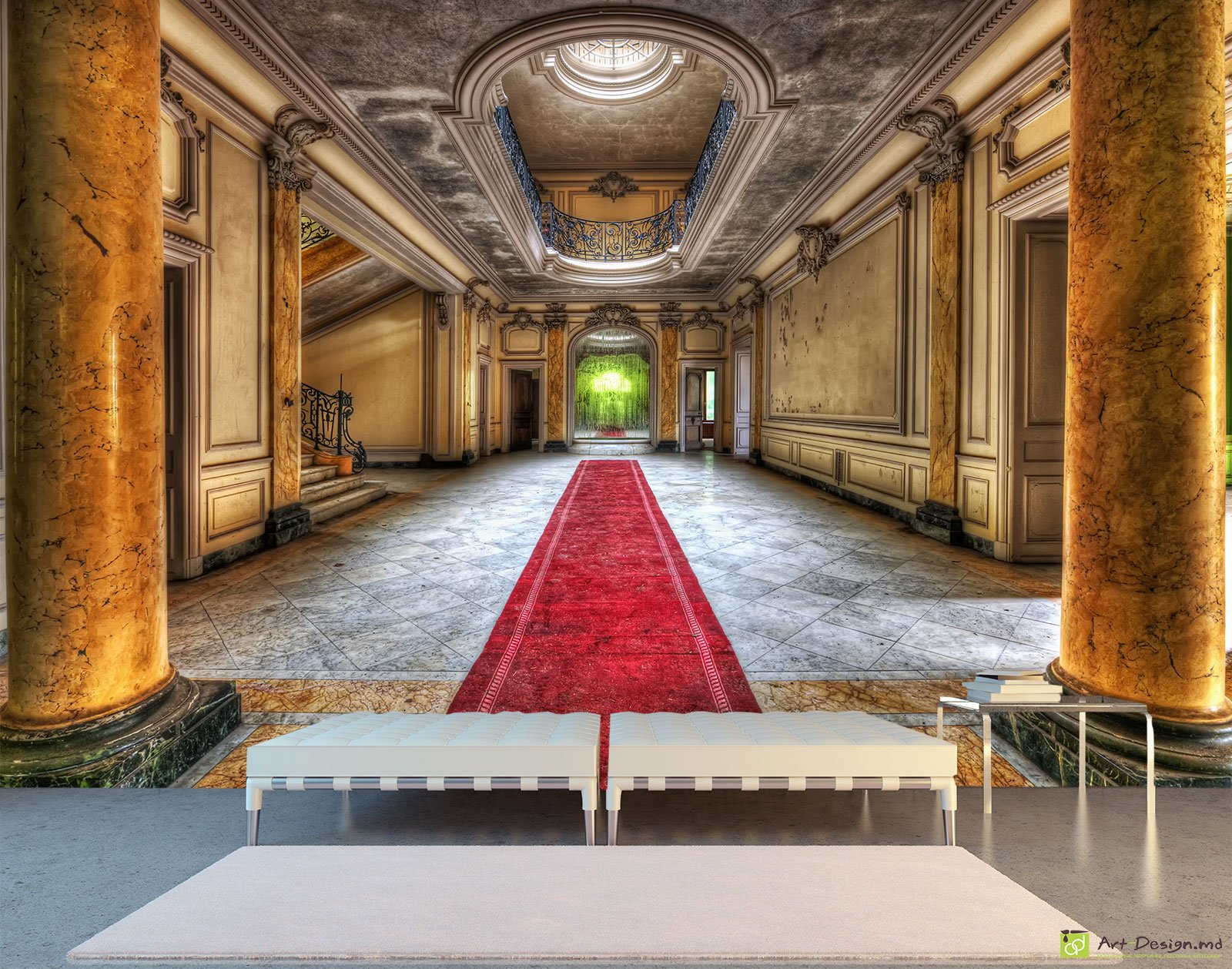 Fototapet la comanda - Coridorul unei ferme abandonate