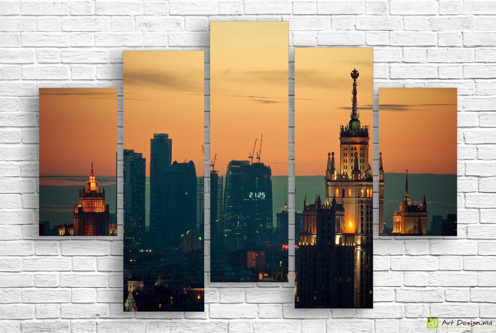 🏙️ Tablou modular: Apus în Moscova City