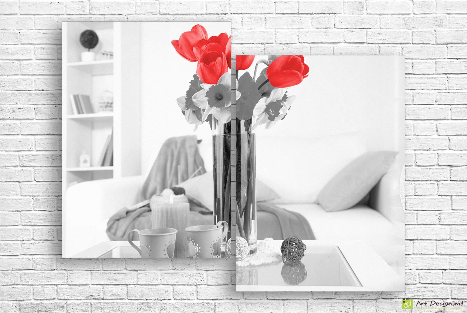 Tablou multicanvas - Lalele rosii pe alb-negru