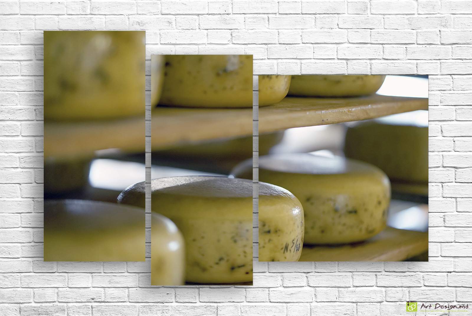 Tablou multicanvas  - Сascaval pe tejghea