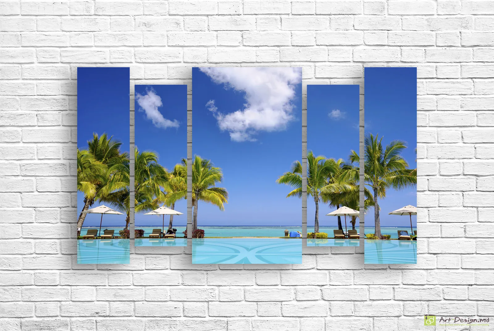 💙 Модульная картина Лазурный бассейн и пальмы