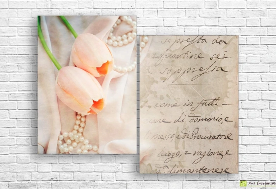 Tablou multicanvas - Lalele rosii pe alb-negru