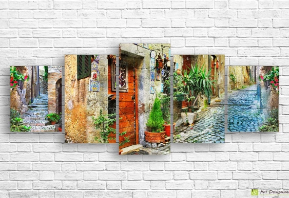 Imagine modulară - Casele antice și verzi din Italia