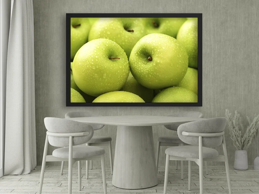 🍏 Картина в раме «Зелёные яблоки» — свежий акцент