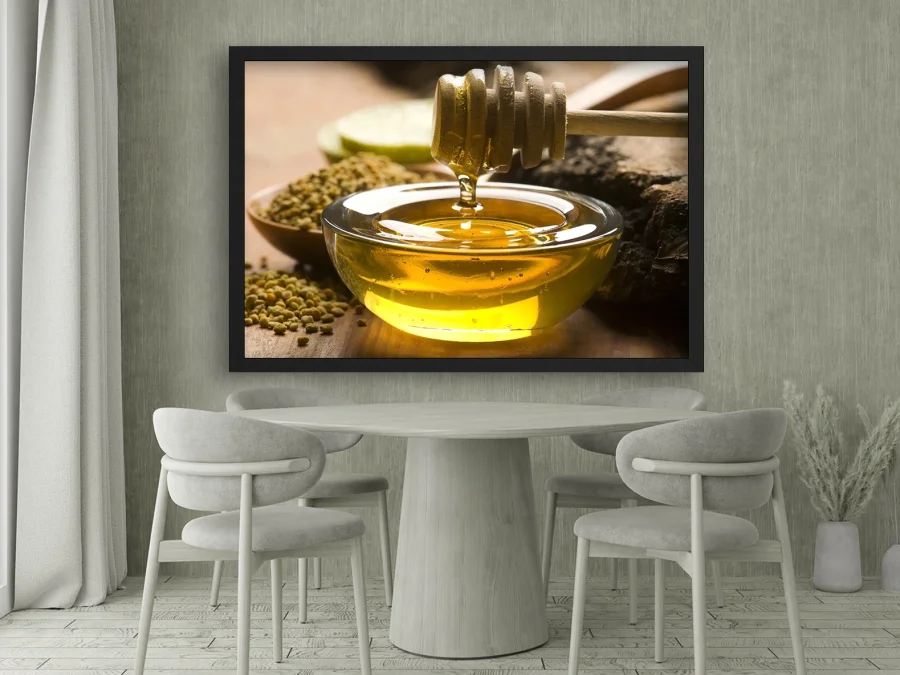 🍯 Постер с мёдом в белой раме для кухни