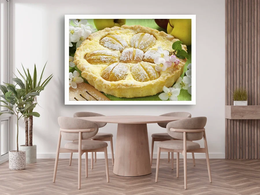 🥧 Картина «Яблочный пирог» в чёрной раме