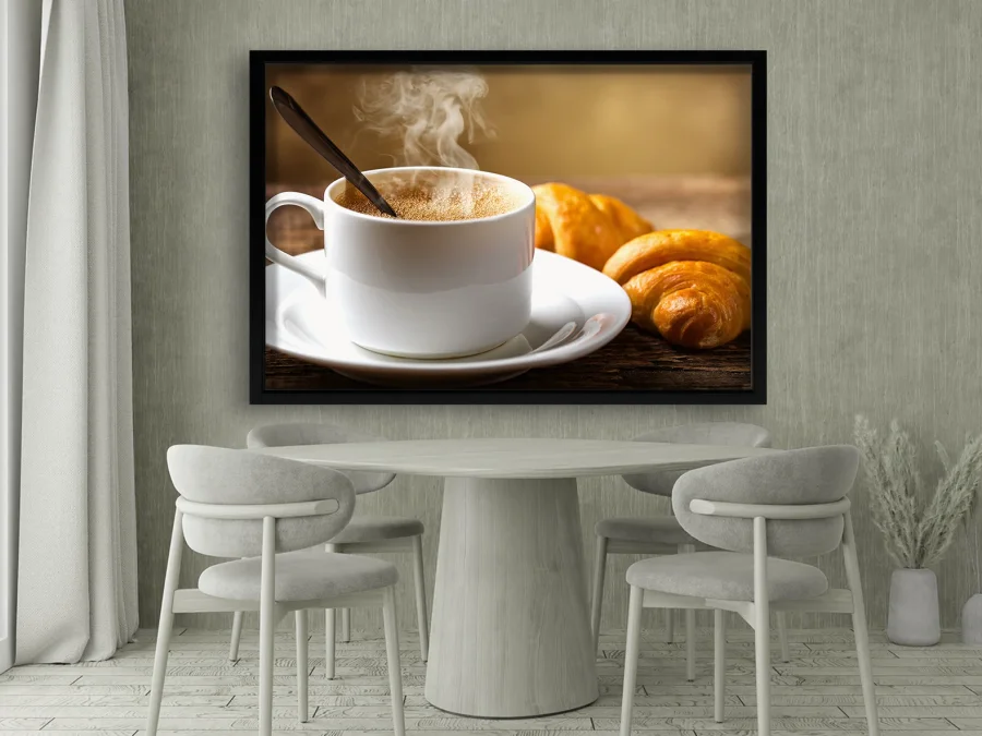 ☕ Tablou Cafea și croissante în ramă neagră