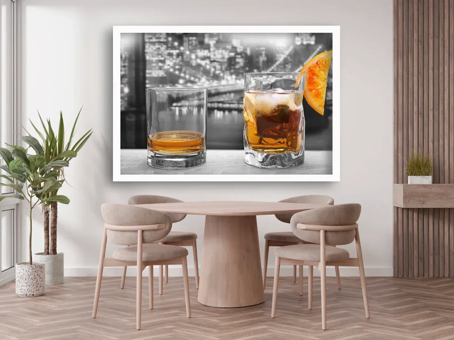🍹 Poster cu cocktail și whisky, tablou urban cu ramă neagră