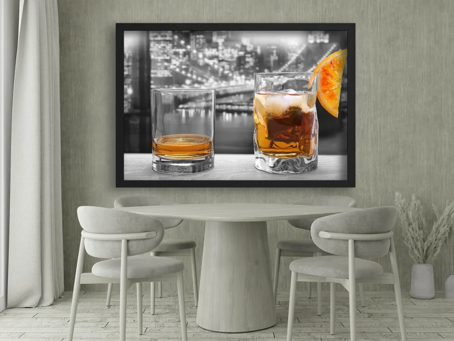 🍹 Poster cu cocktail și whisky, tablou urban cu ramă neagră