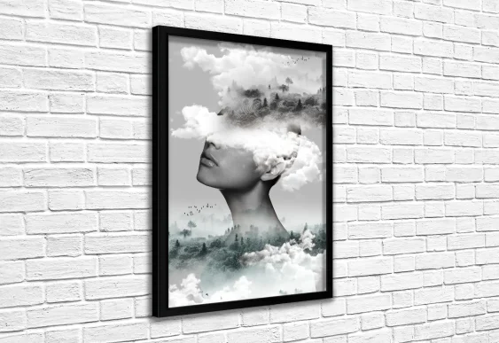 🌫️ Картина «Силуэт в облаках» в черной раме