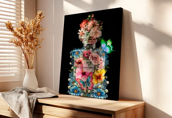 🌸 Tablou Parfum Chanel №5 în flori pe pânză