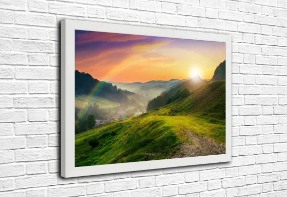 🌄 Картина «Солнечная долина на рассвете»