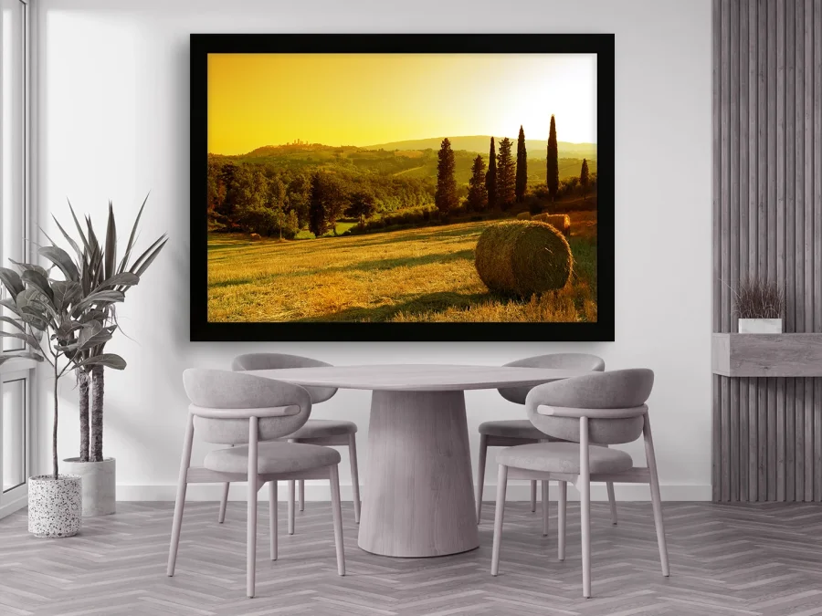 🌅 Картина «Золотые холмы и тюки сена»