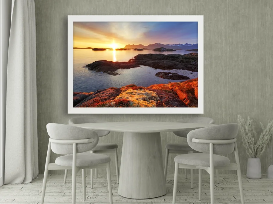 🌅 Картина «Скалистый берег на закате»