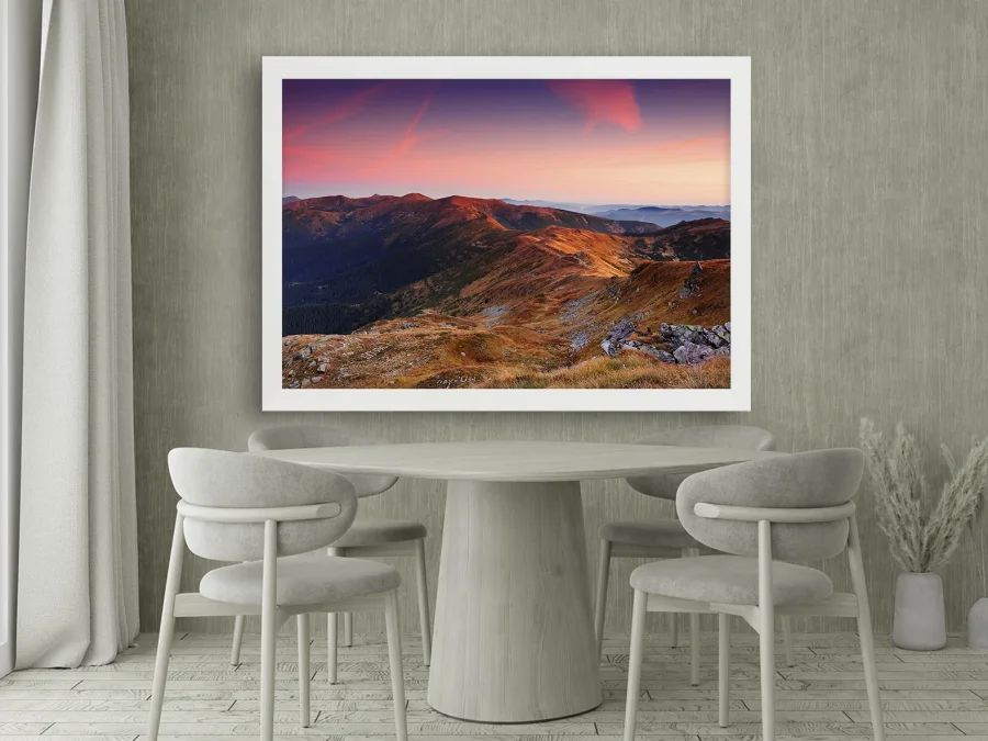 🏔️ Картина «Горные вершины на закате»