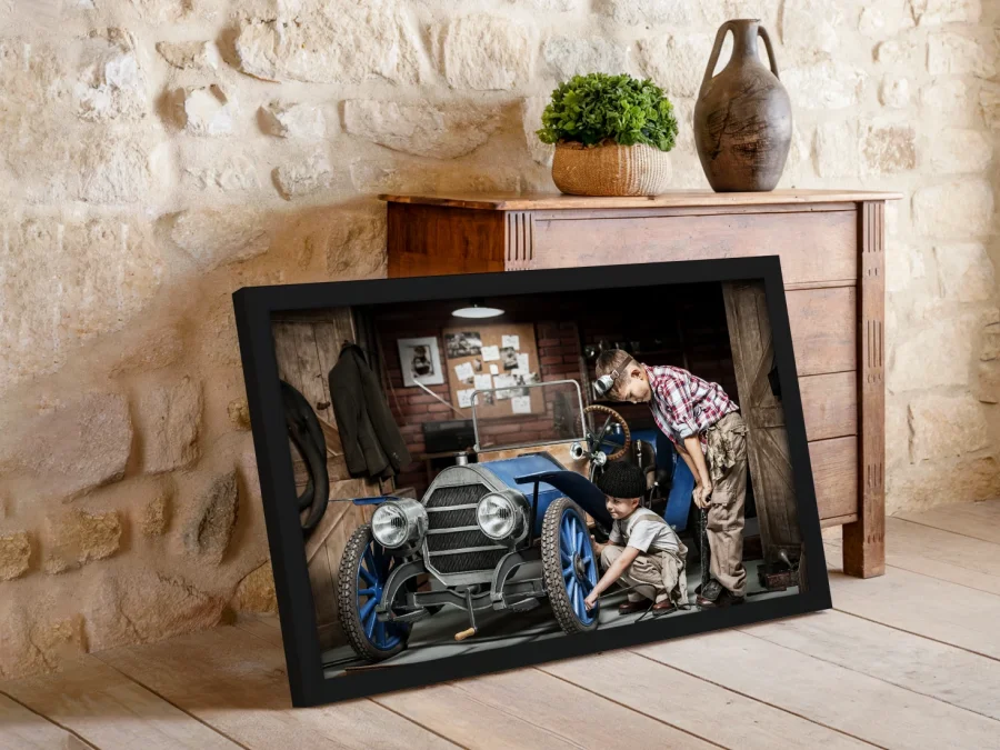 🛠️ Tablou cu copii și mașină retro în garaj