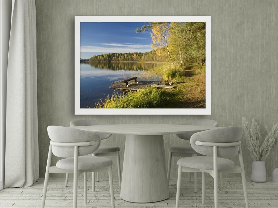 🍂 Картина «Осеннее озеро и деревянный причал»