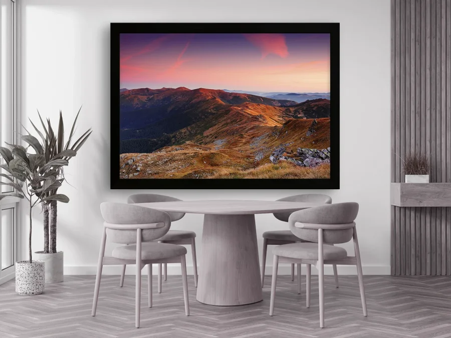 🏔️ Картина «Горные вершины на закате»