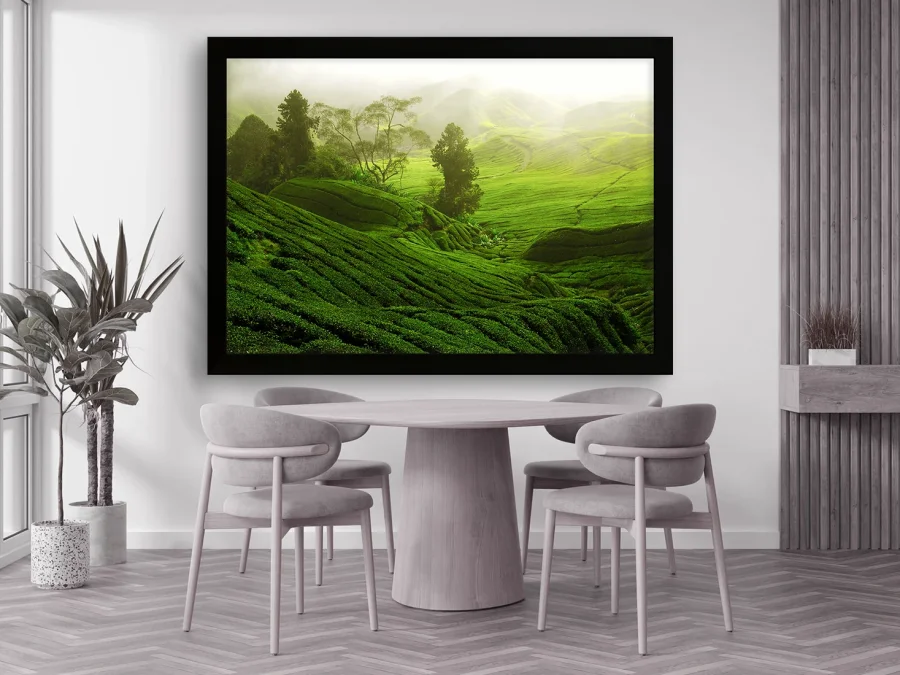 🌿 Картина «Зелёные холмы и туман»