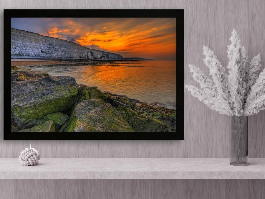 🌅 Картина «Закат у скалистого берега»