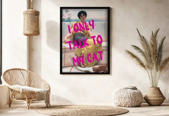 Tablou cu ramă fată cu pisică și text ONLY TALK TO MY CAT