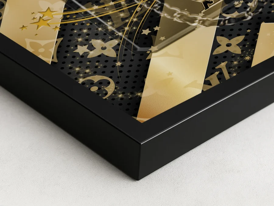 🌸 Картина на холсте Золотой флакон Chanel с розами