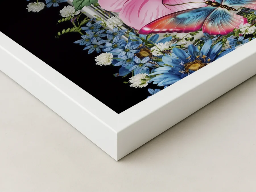 🌸 Картина на холсте Цветочный флакон Chanel с бабочками