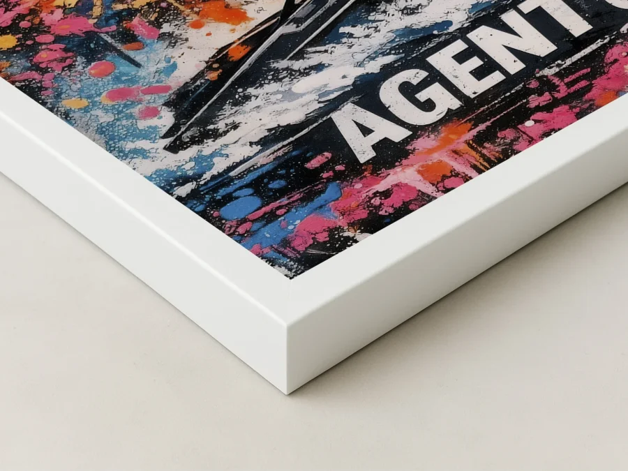 🔫 Картина Бонд MI6 с катером и яркими эффектами